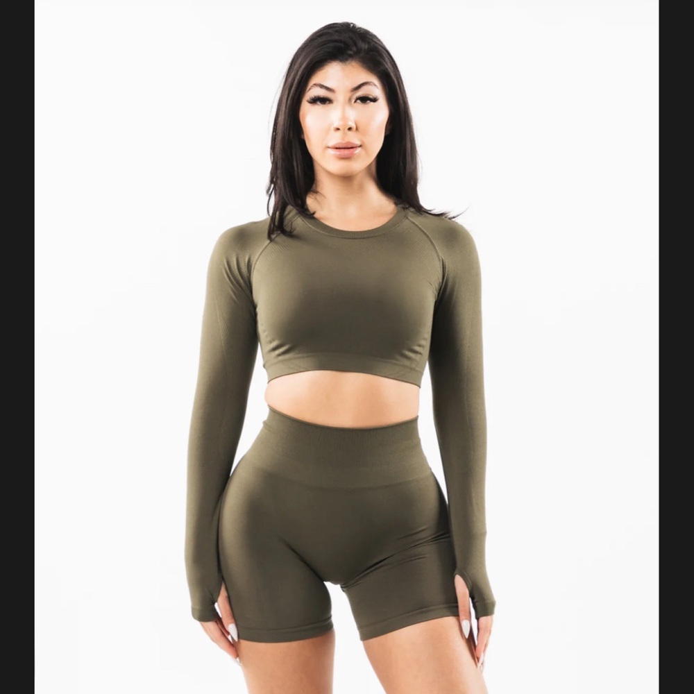 Alphalete STRATUS LS CROP Women's Seamless Crop Top NEW Color Oak